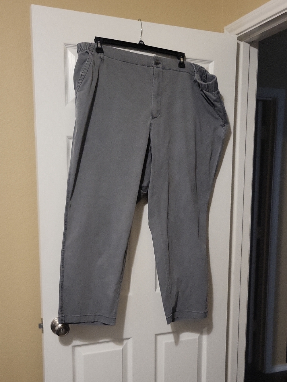 Old Navy Women's Cropped Gray Ankle Pants